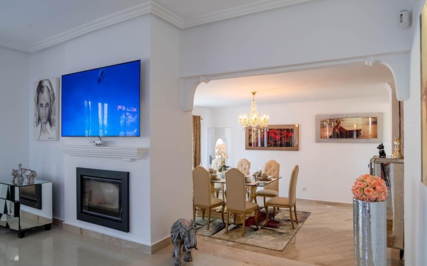 Resale - Villa -
San Miguel de Salinas - Inland