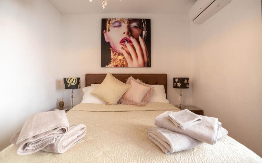 Resale - Villa -
San Miguel de Salinas - Inland