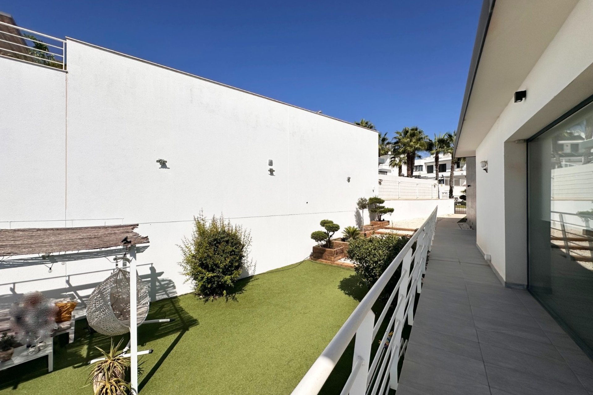Resale - Villa -
San Miguel de Salinas - Inland
