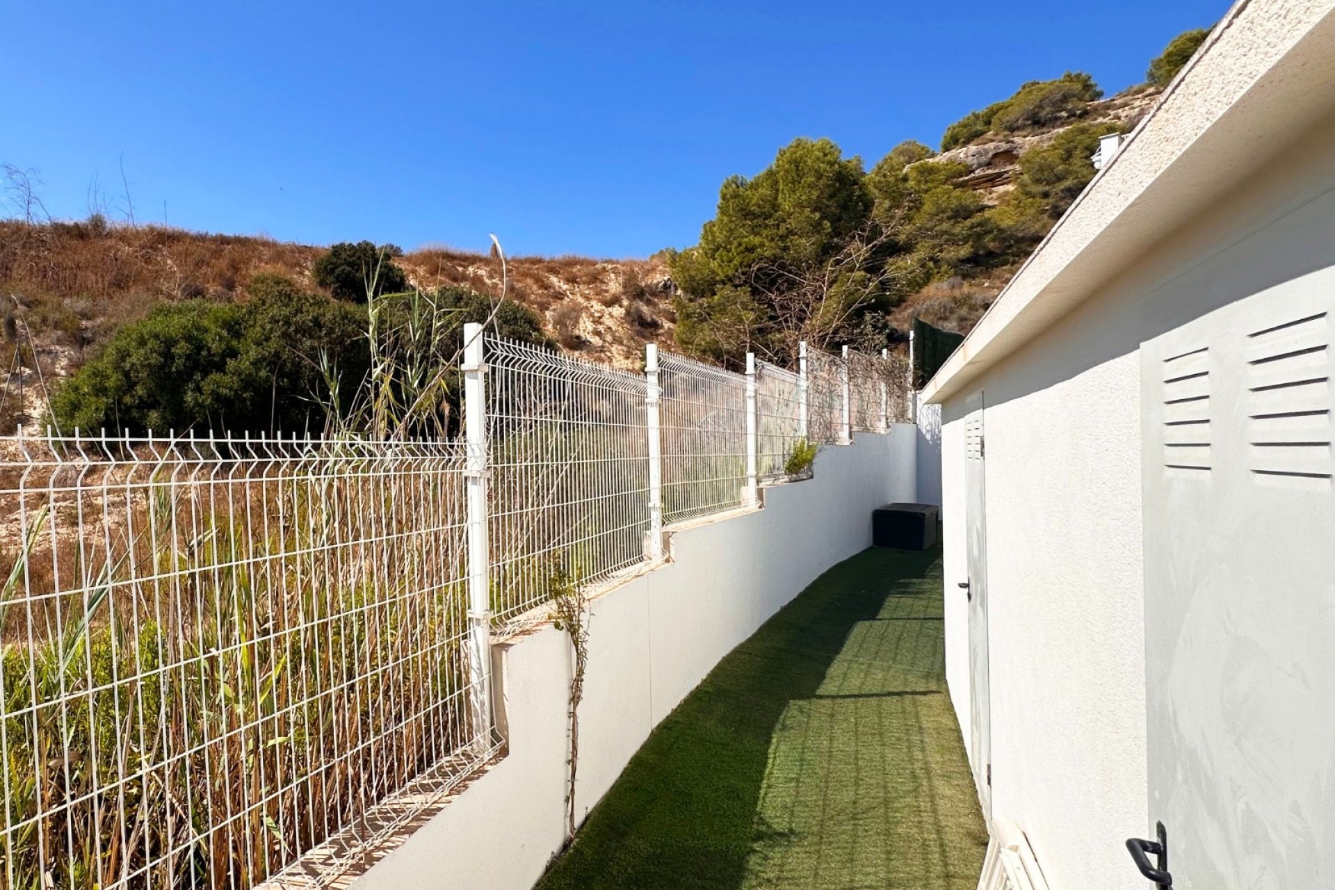 Resale - Villa -
San Miguel de Salinas - Inland