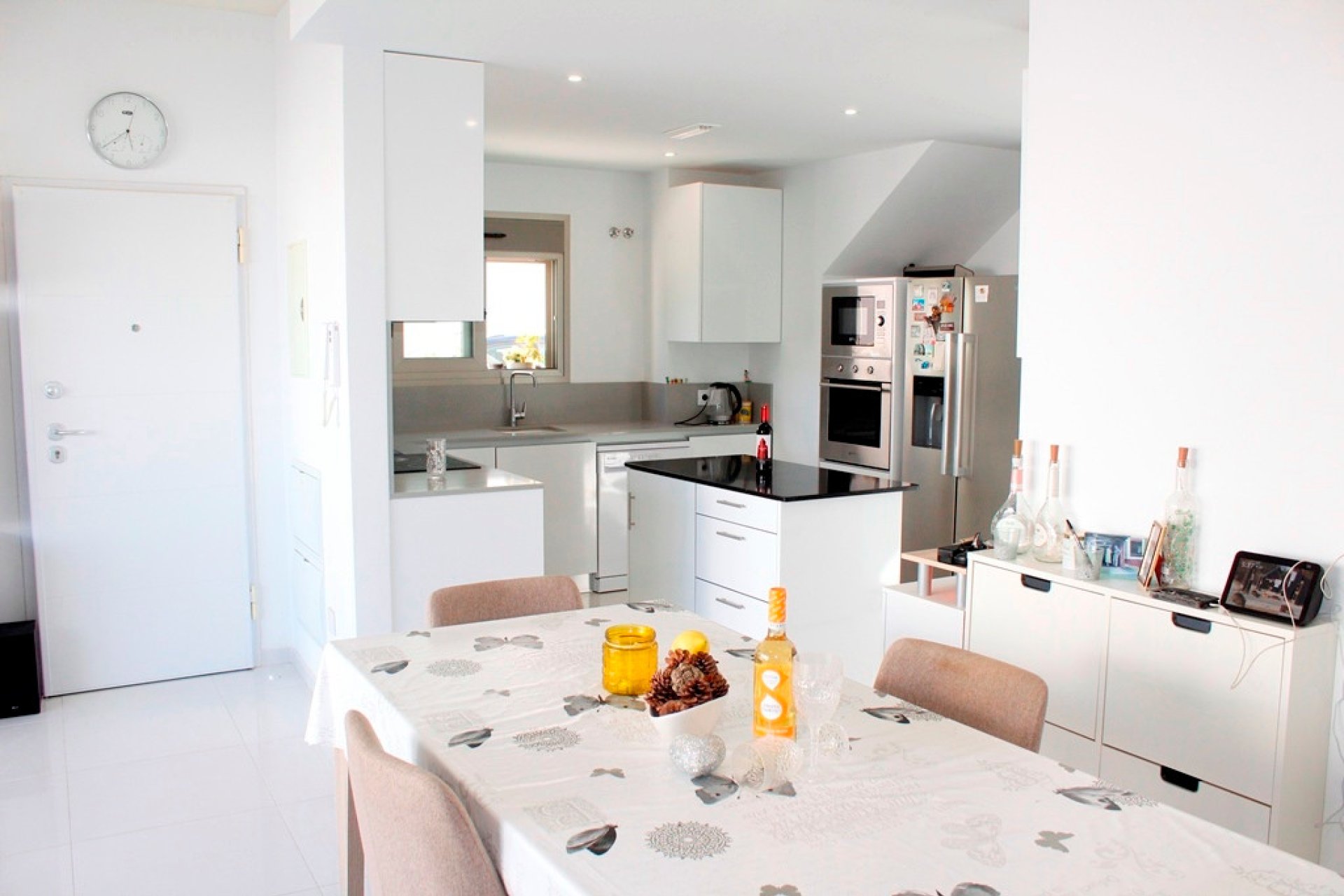 Resale - Villa -
San Miguel de Salinas - Inland