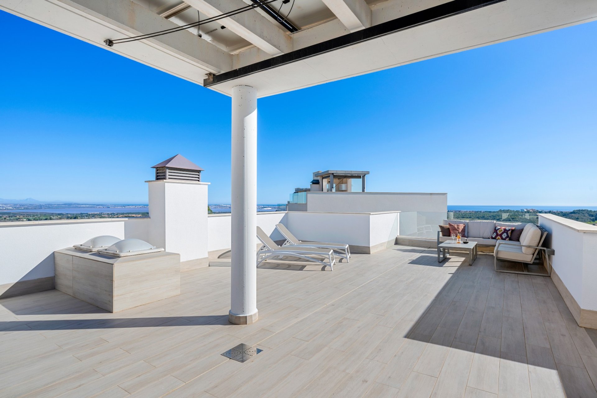 Resale - Villa -
San Miguel de Salinas - Inland