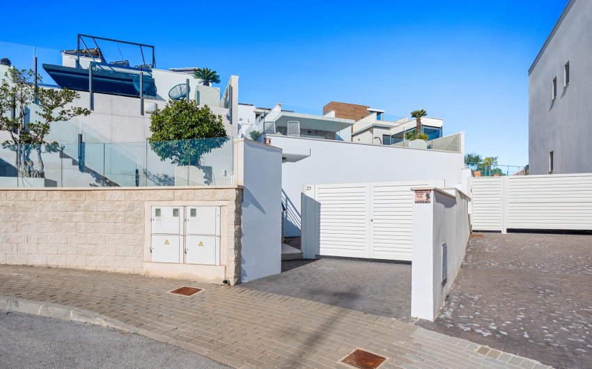 Resale - Villa -
San Miguel de Salinas - Inland