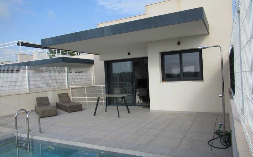 Resale - Villa -
San Miguel de Salinas - Inland