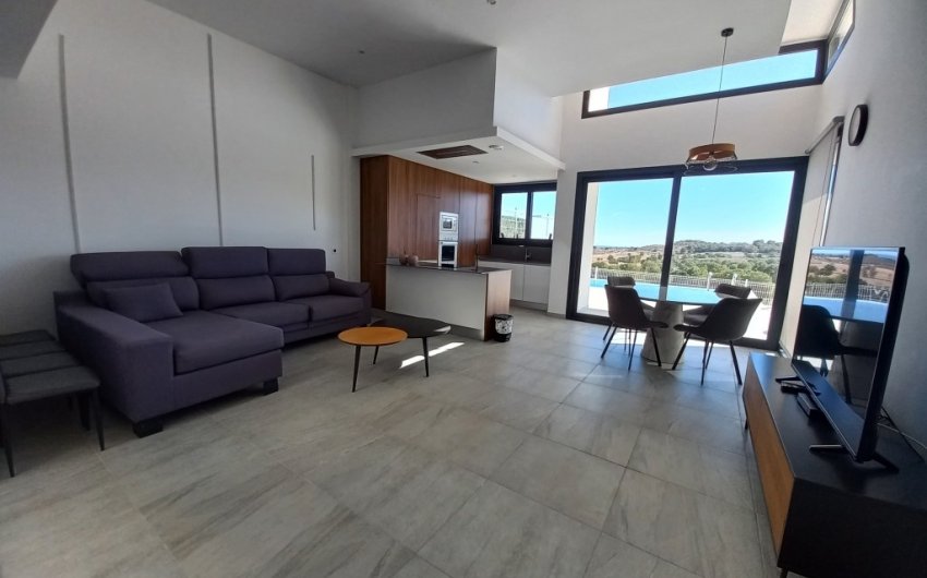 Resale - Villa -
San Miguel de Salinas - Inland