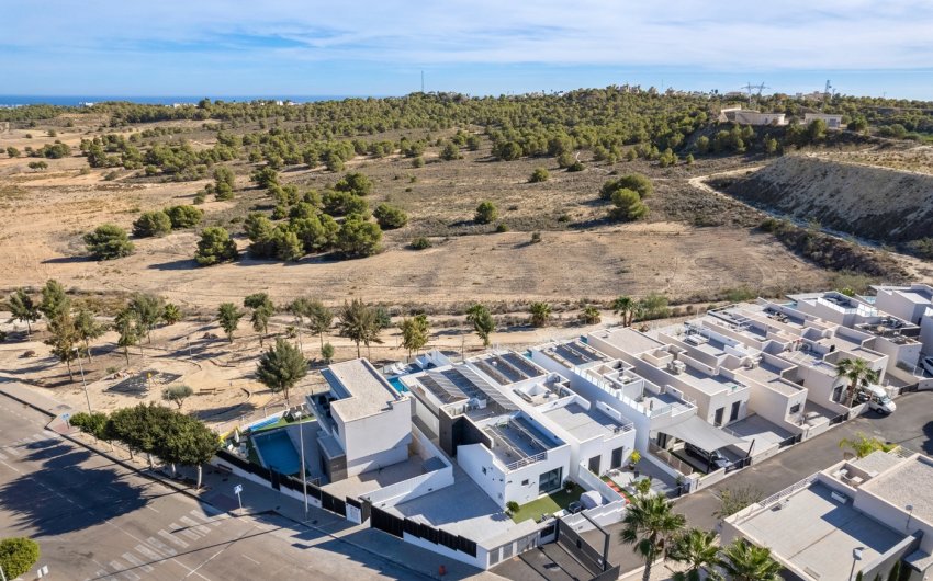 Resale - Villa -
San Miguel de Salinas - Inland