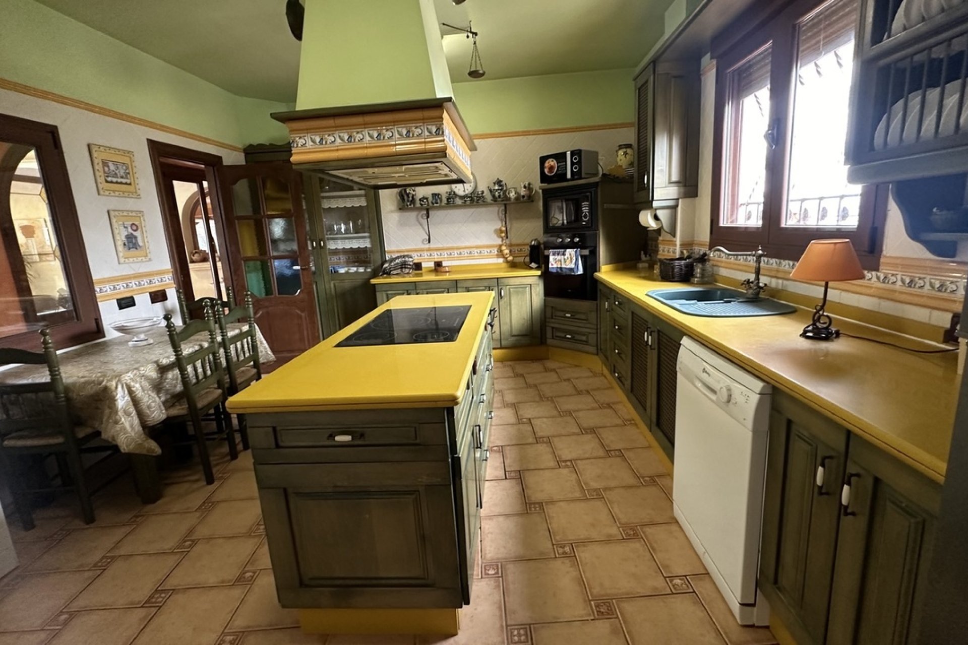 Resale - Villa -
San Miguel de Salinas - Inland