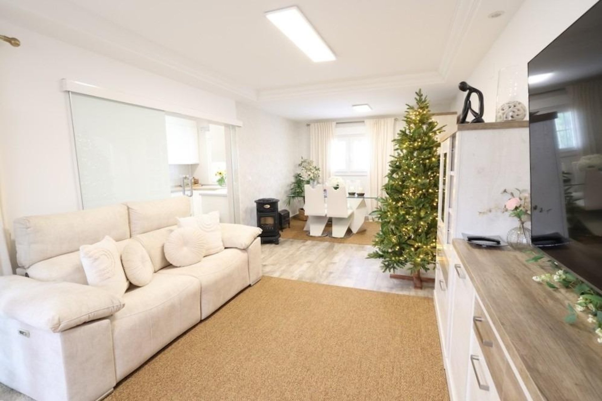 Resale - Villa -
San Miguel de Salinas - Inland