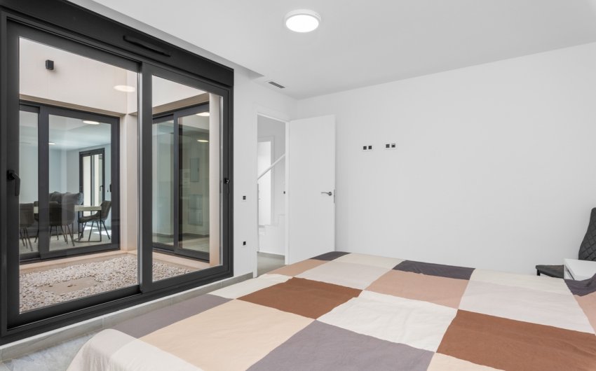 Resale - Villa -
San Miguel de Salinas - Inland