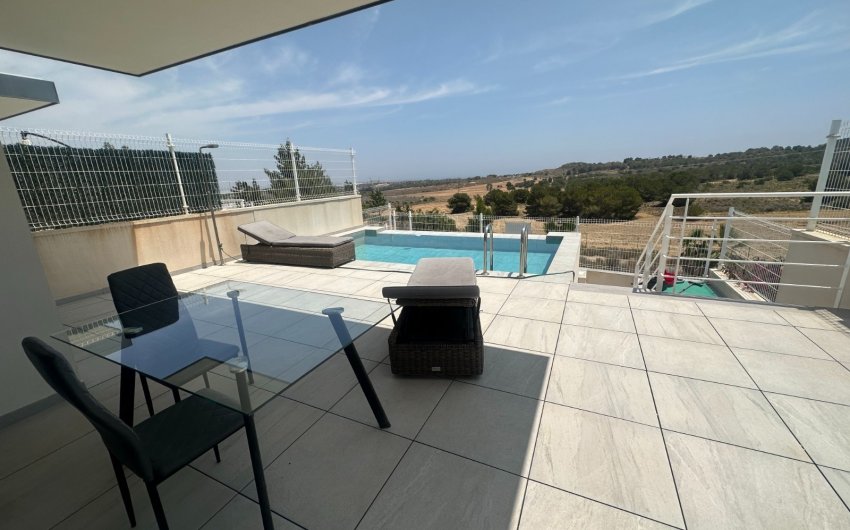 Resale - Villa -
San Miguel de Salinas - Inland