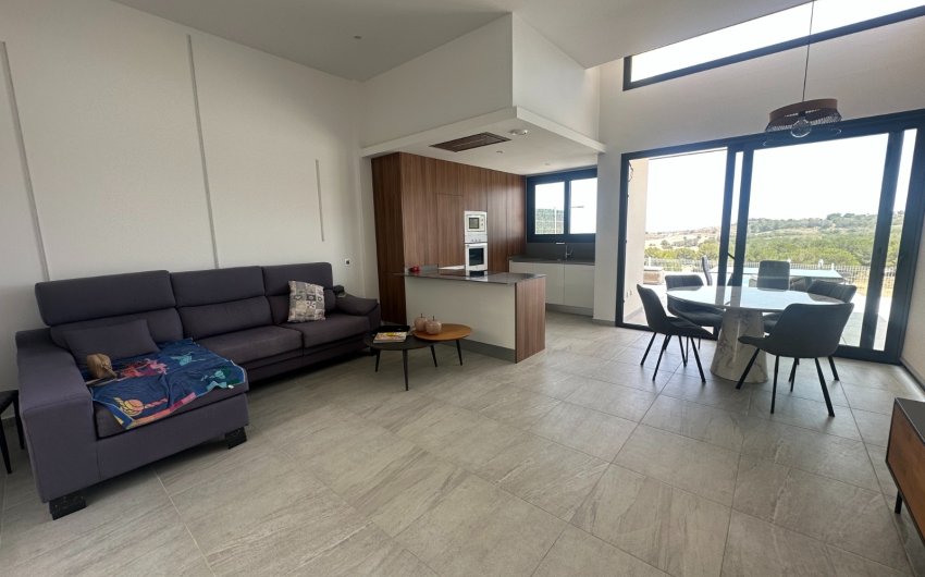 Resale - Villa -
San Miguel de Salinas - Inland