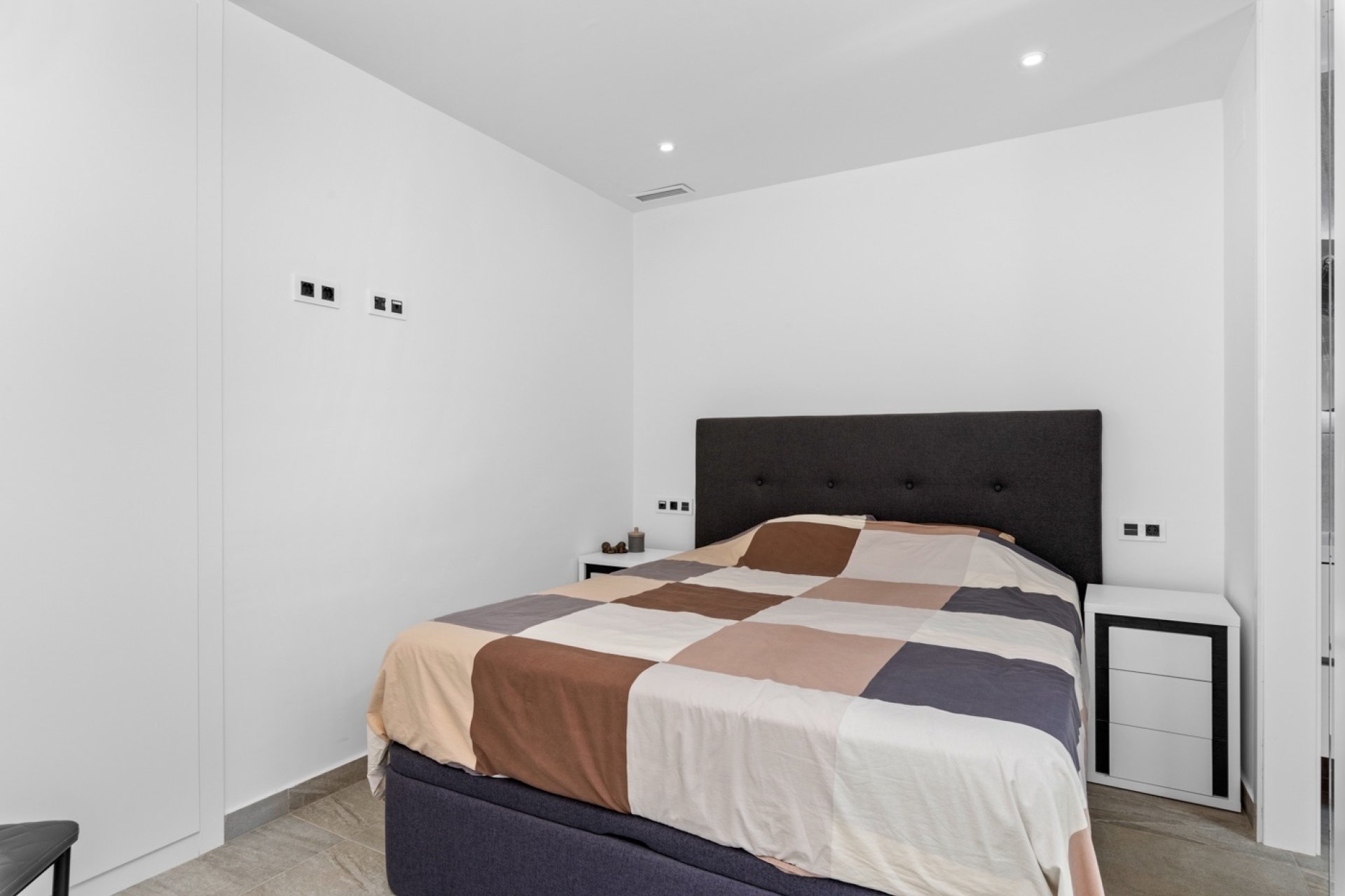 Resale - Villa -
San Miguel de Salinas - Inland