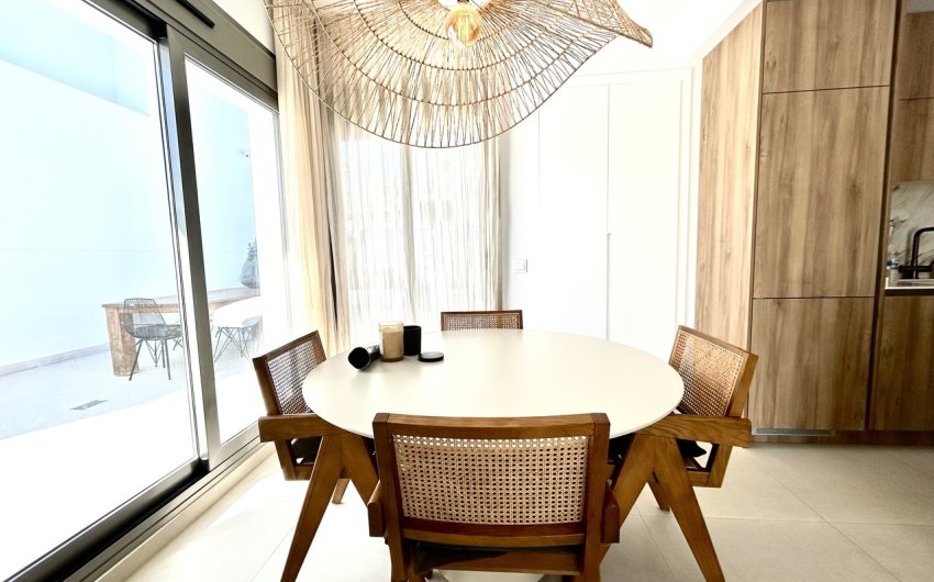 Resale - Villa -
San Miguel de Salinas - Inland