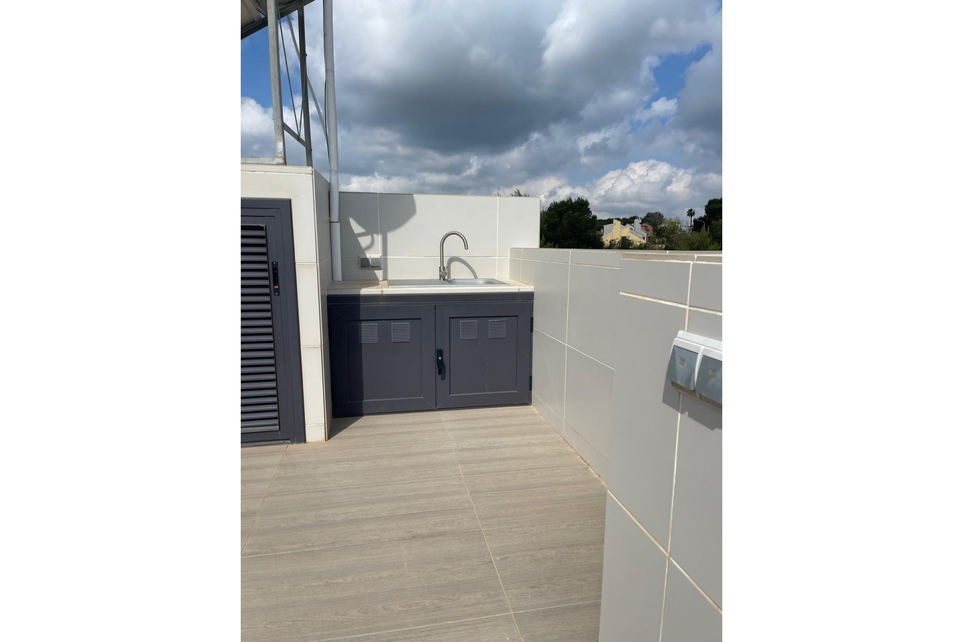 Resale - Villa -
San Miguel de Salinas - Inland