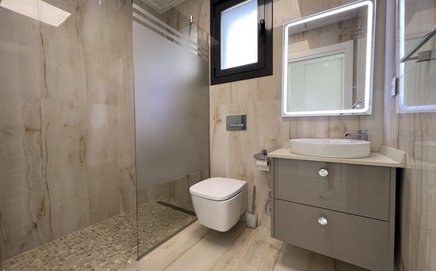 Resale - Villa -
San Miguel de Salinas - Inland