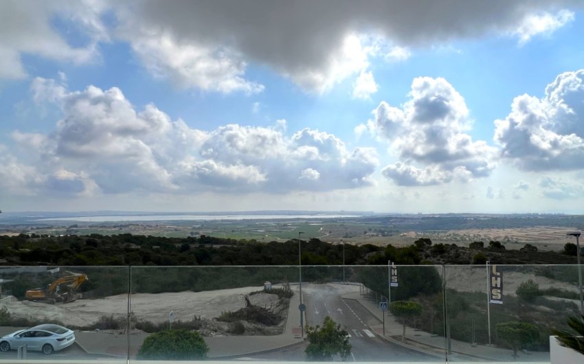 Resale - Villa -
San Miguel de Salinas - Inland