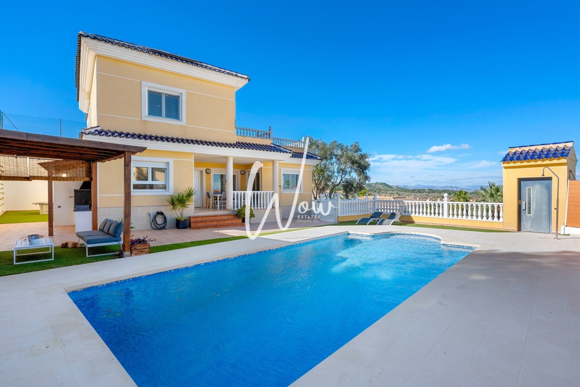 Resale - Villa -
San Miguel de Salinas - Inland