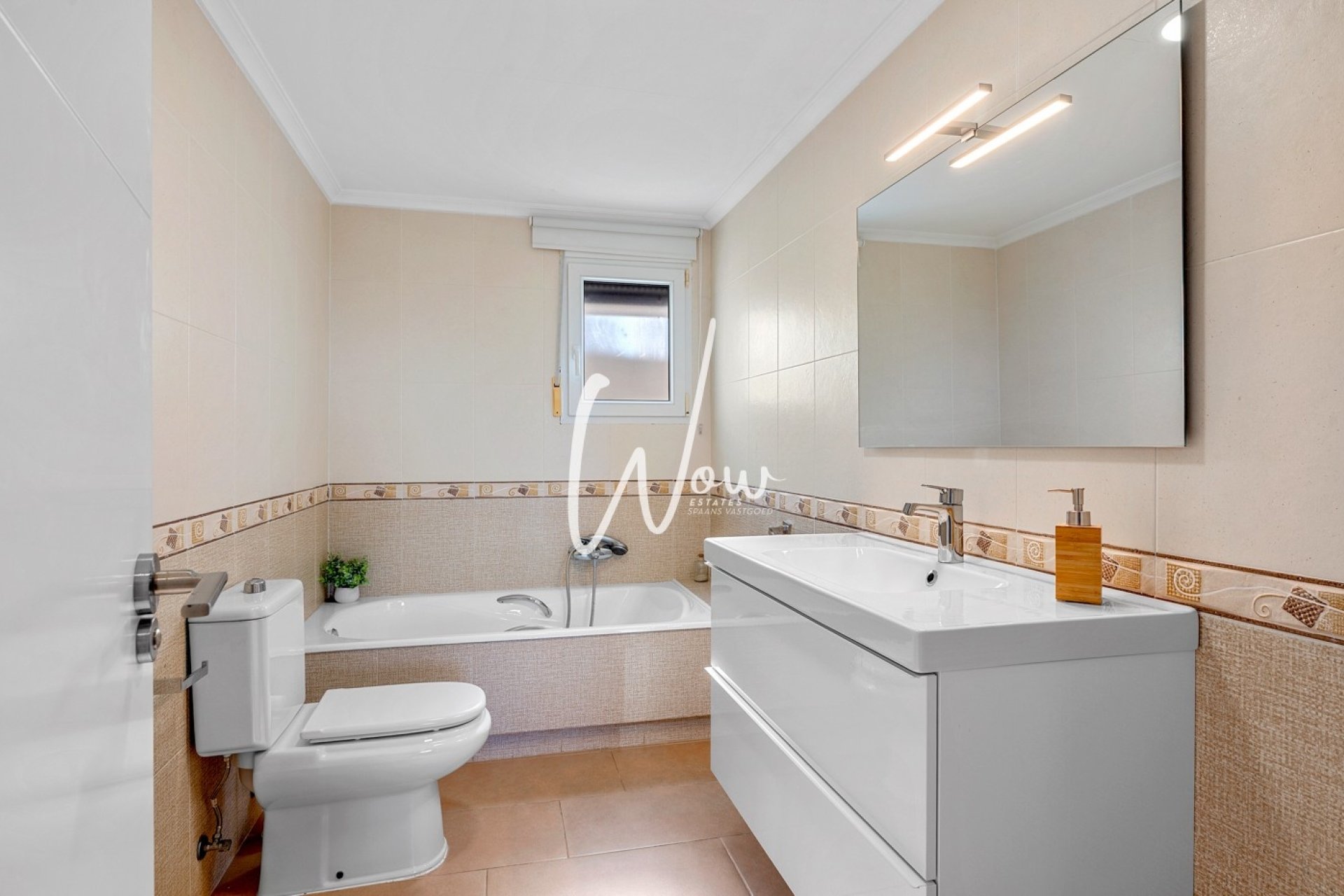 Resale - Villa -
San Miguel de Salinas - Inland