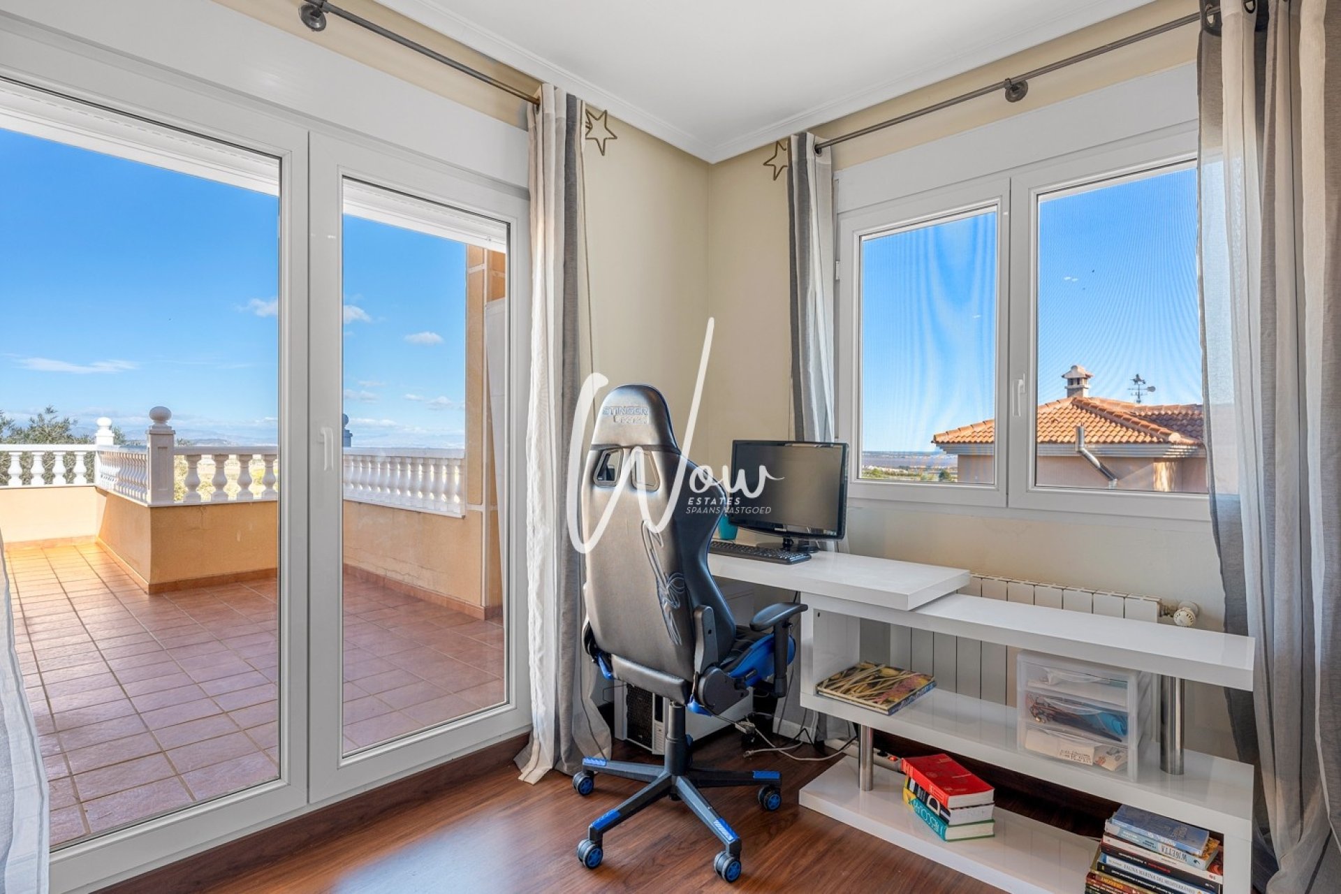 Resale - Villa -
San Miguel de Salinas - Inland