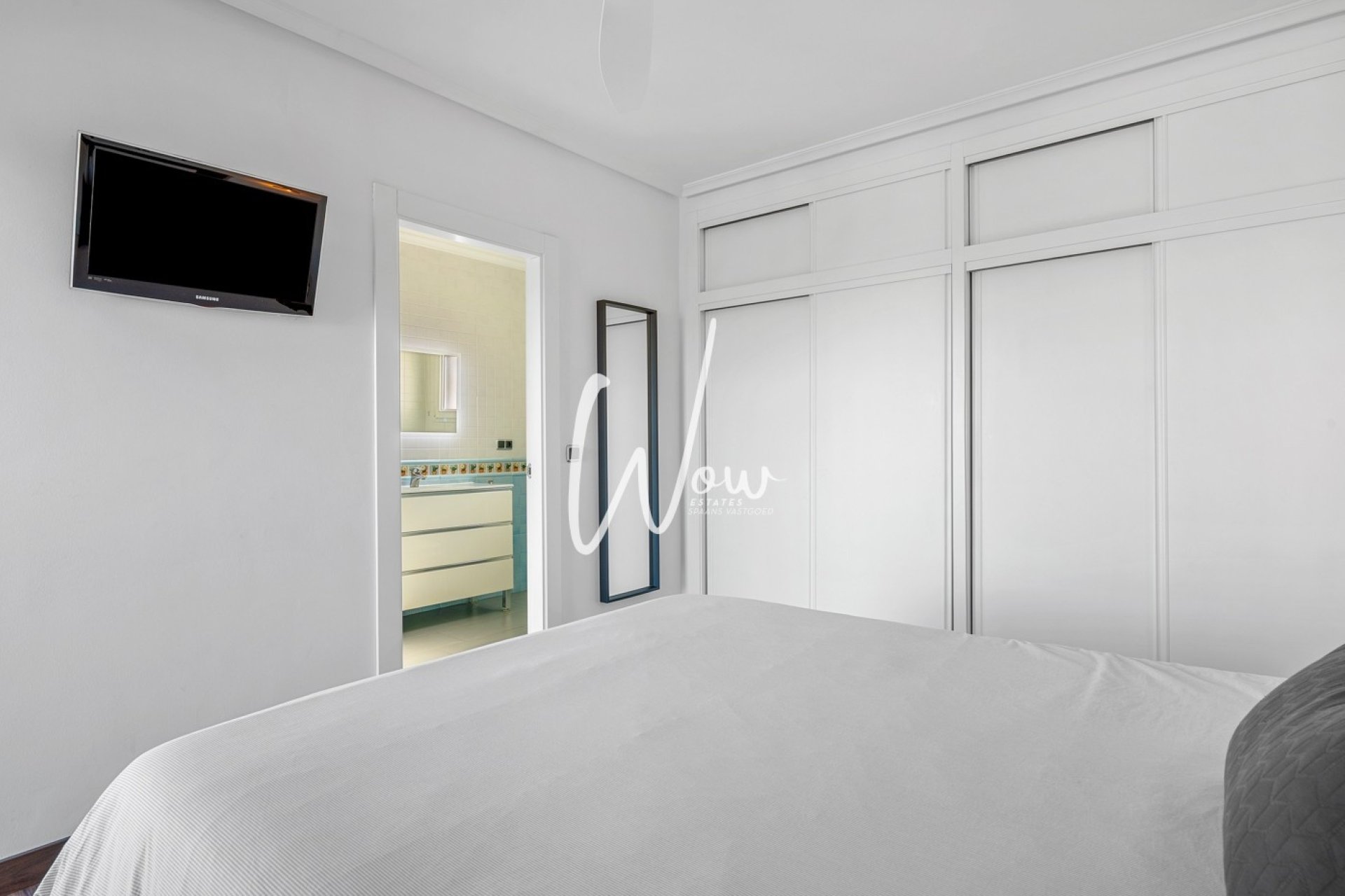 Resale - Villa -
San Miguel de Salinas - Inland