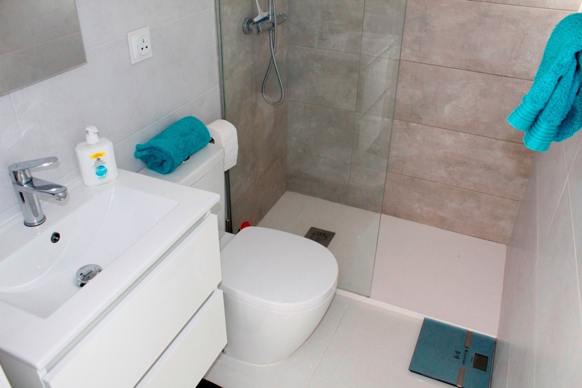 Resale - Villa -
San Miguel de Salinas - Inland