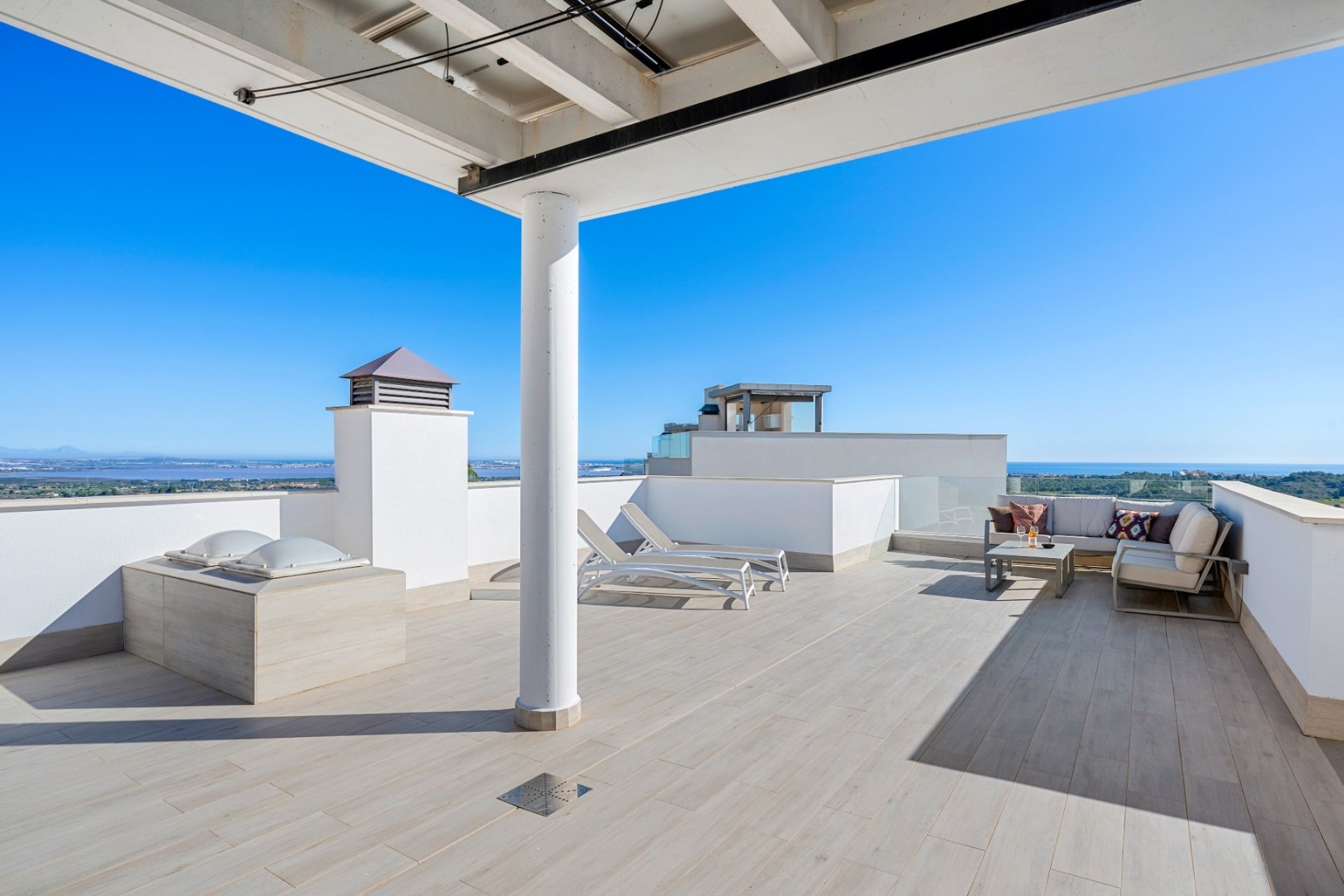 Resale - Villa -
San Miguel de Salinas - Inland