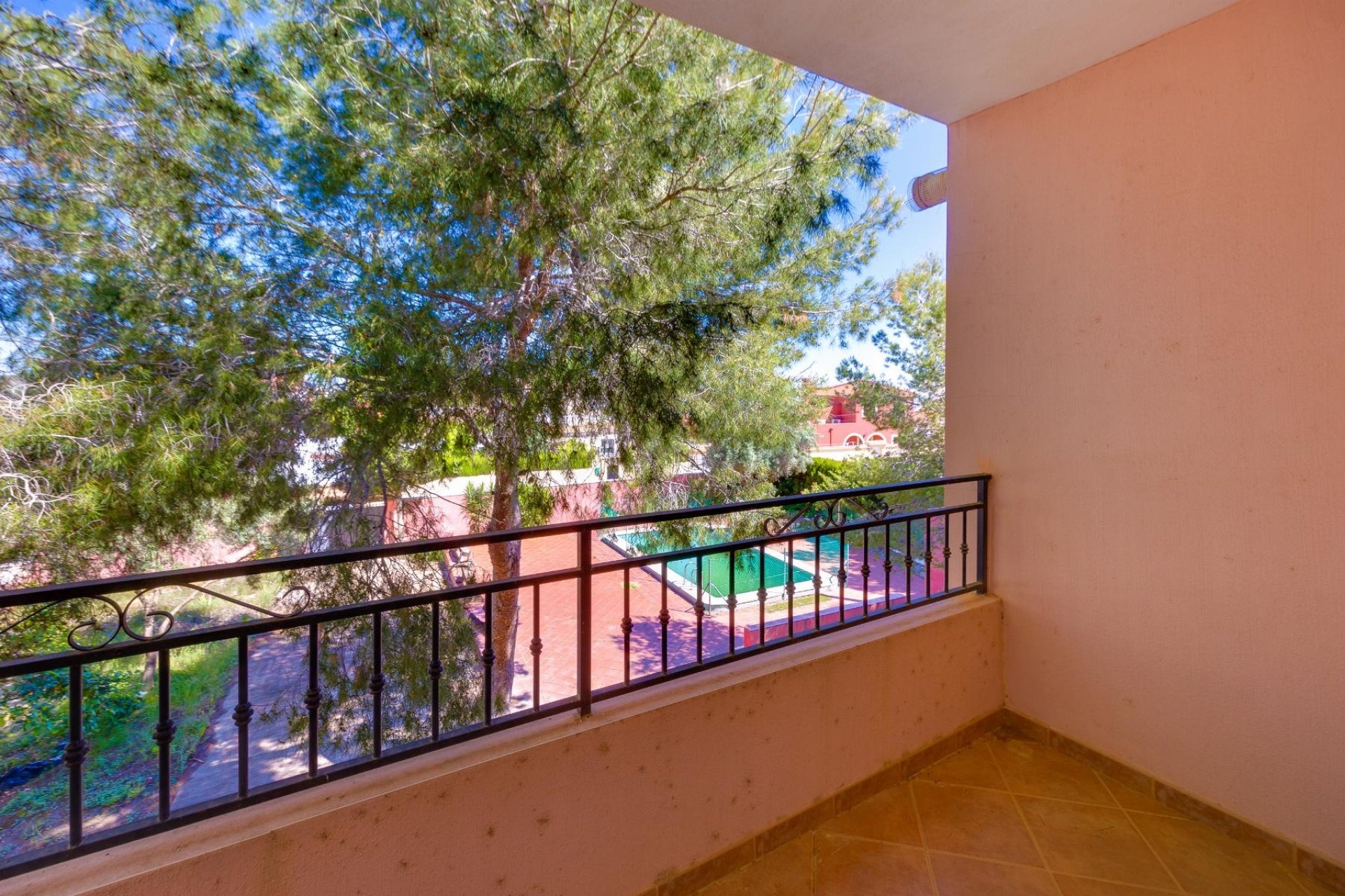 Resale - Villa -
San Miguel de Salinas - Inland