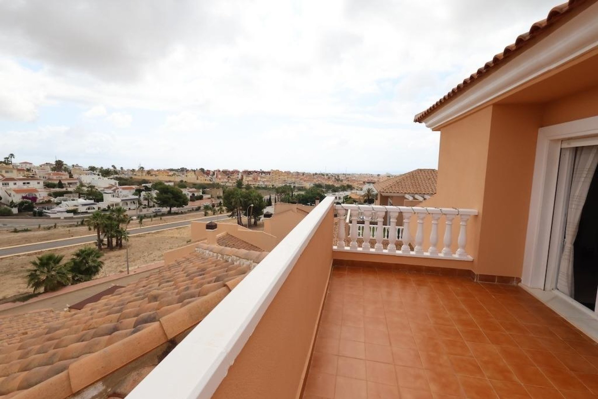 Resale - Villa -
San Miguel de Salinas - Inland