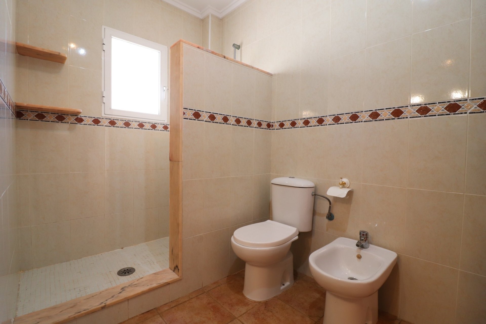 Resale - Villa -
San Miguel de Salinas - Lake View Mansions