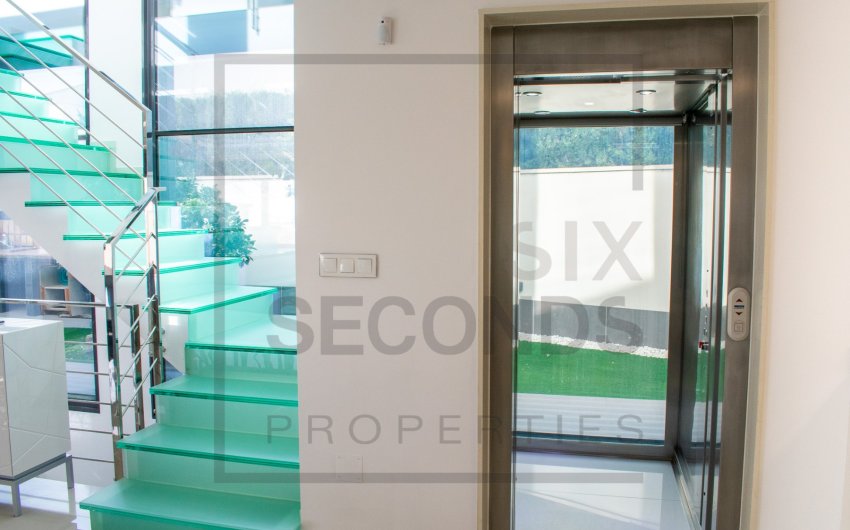 Resale - Villa -
San Miguel de Salinas - Urbanizaciones