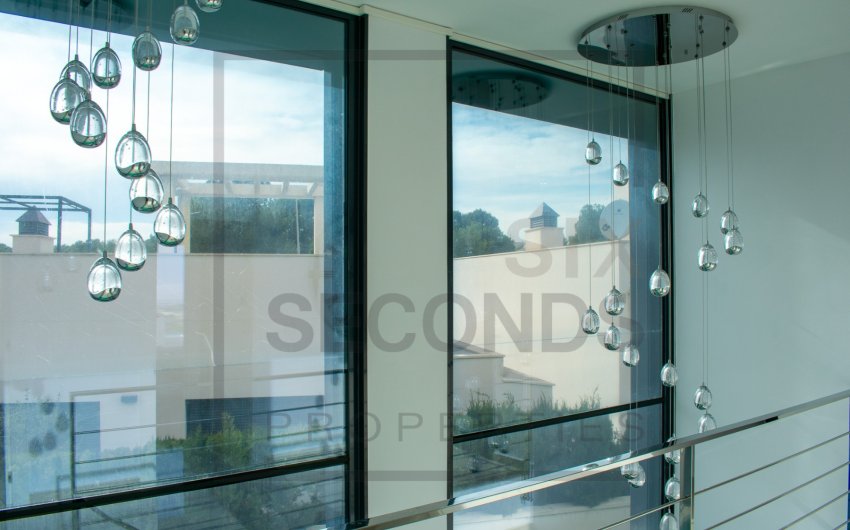 Resale - Villa -
San Miguel de Salinas - Urbanizaciones