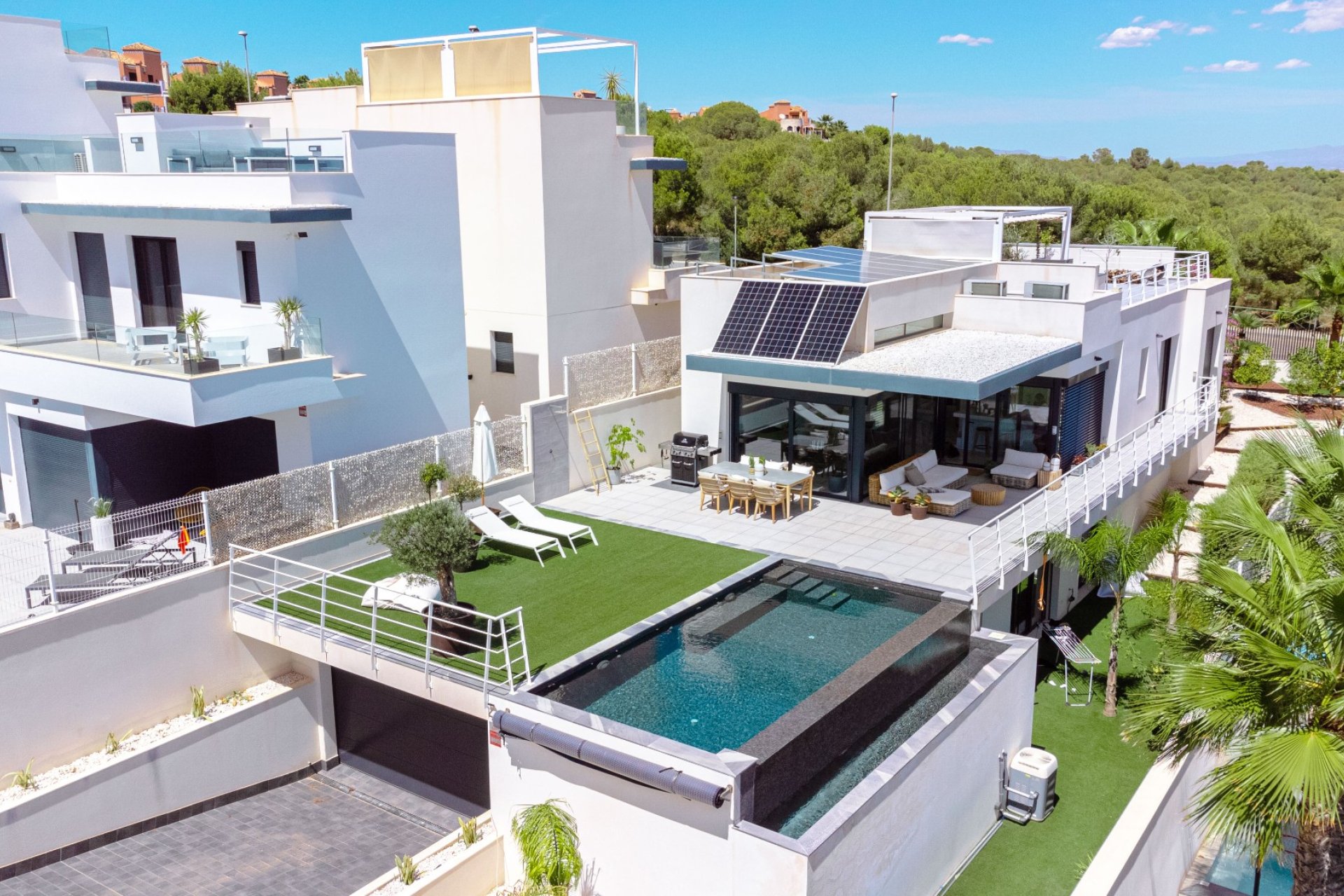 Resale - Villa -
San Miguel de Salinas