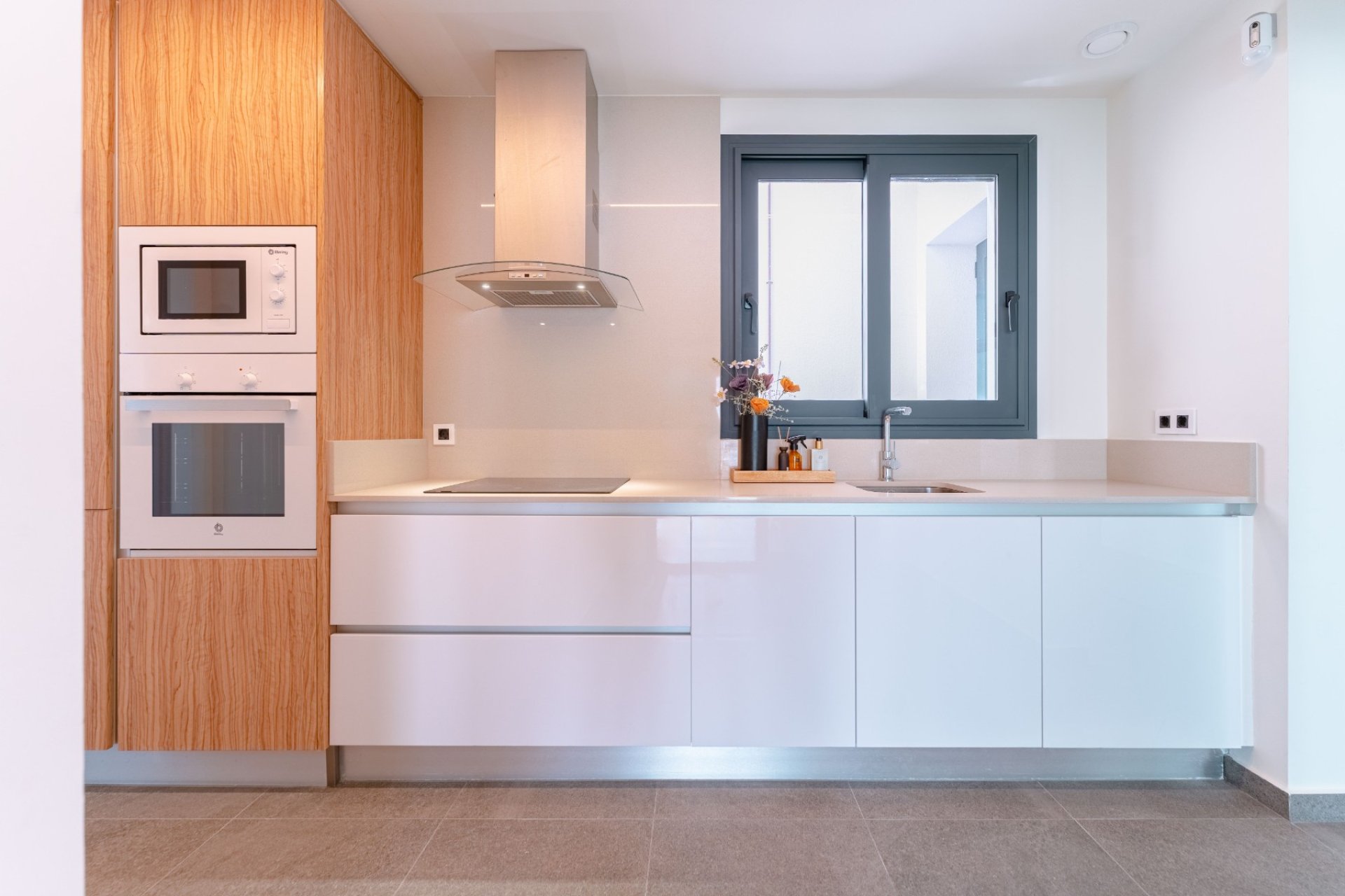 Resale - Villa -
San Miguel de Salinas