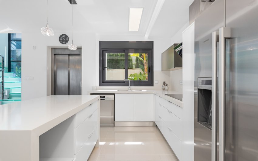 Resale - Villa -
San Miguel de Salinas