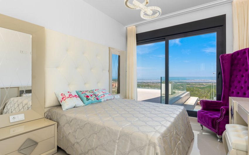 Resale - Villa -
San Miguel de Salinas