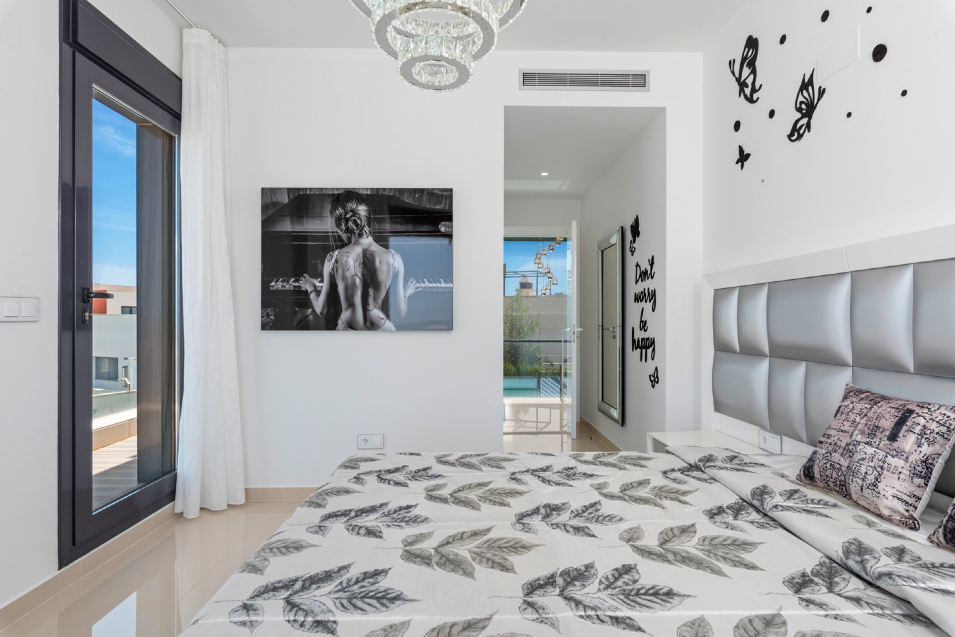 Resale - Villa -
San Miguel de Salinas