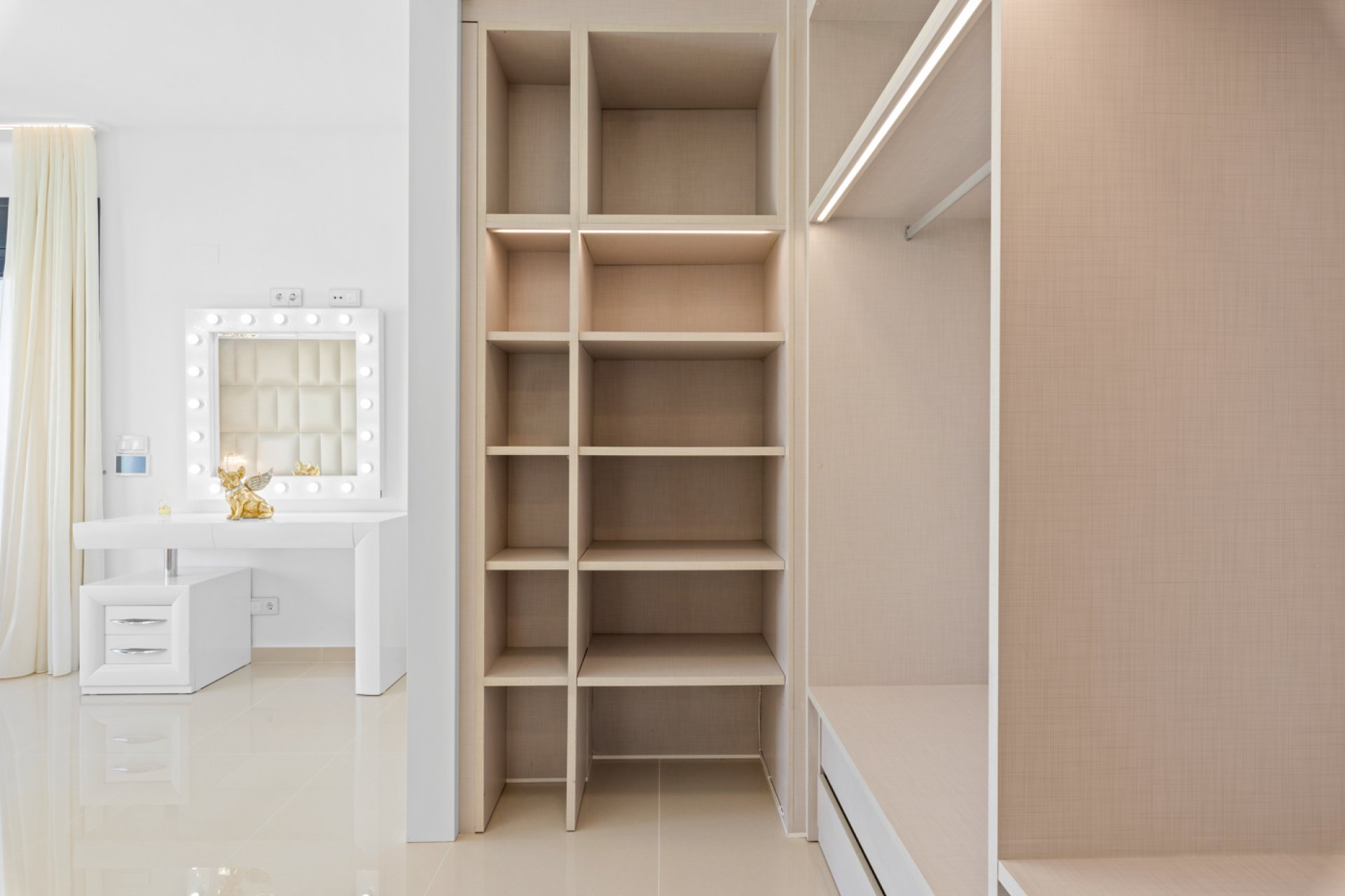 Resale - Villa -
San Miguel de Salinas