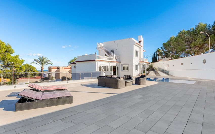 Resale - Villa -
San Miguel de Salinas