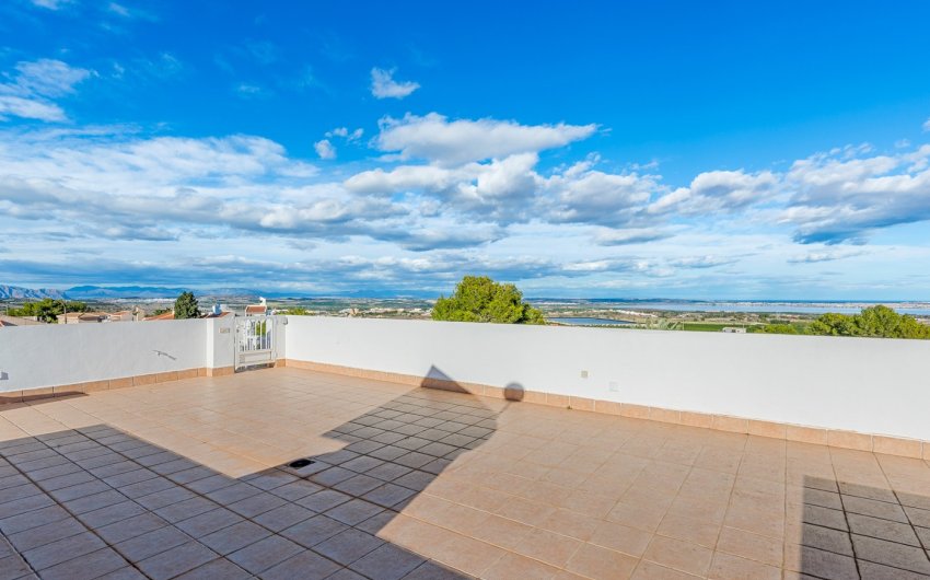 Resale - Villa -
San Miguel de Salinas