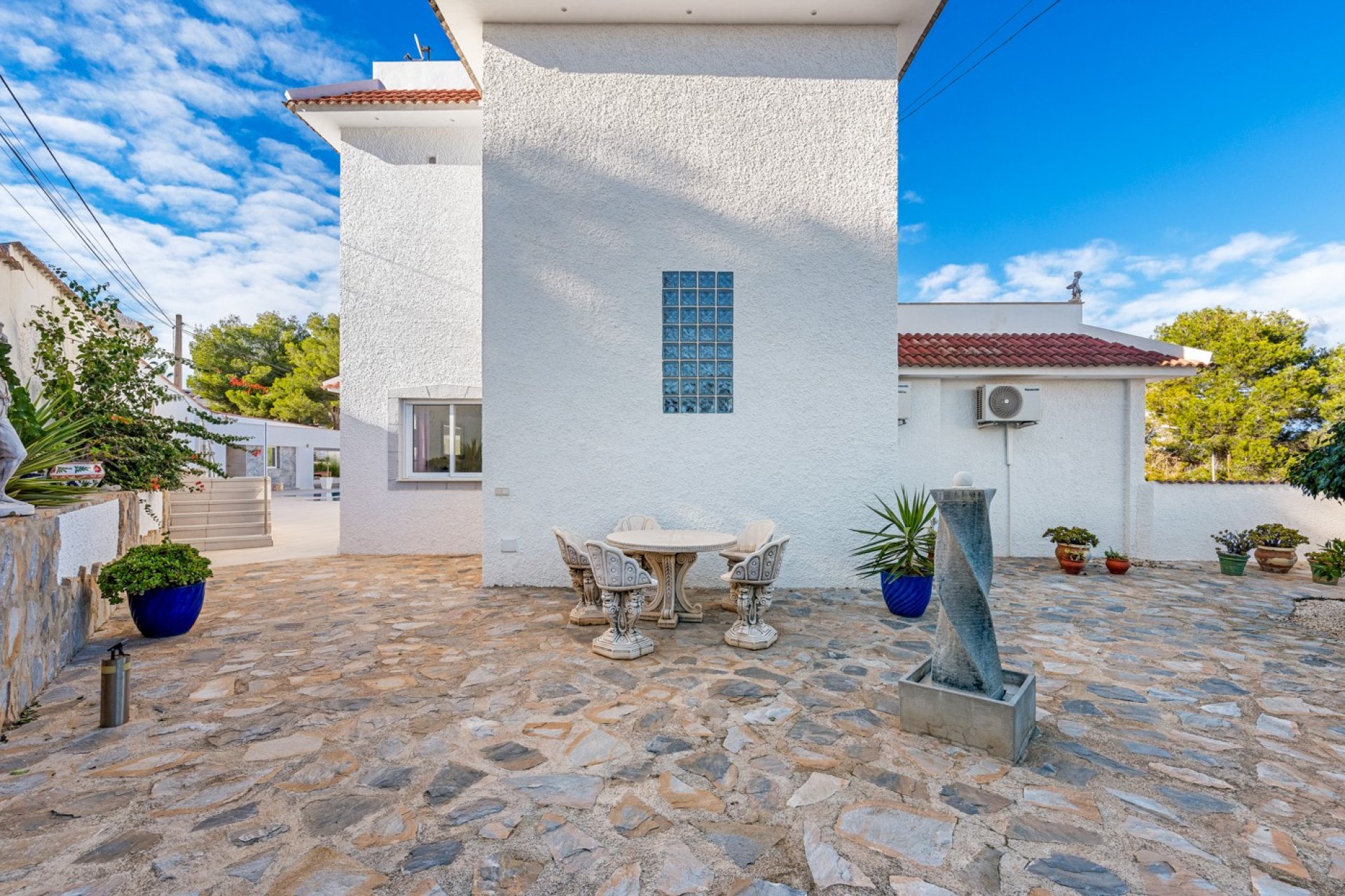 Resale - Villa -
San Miguel de Salinas