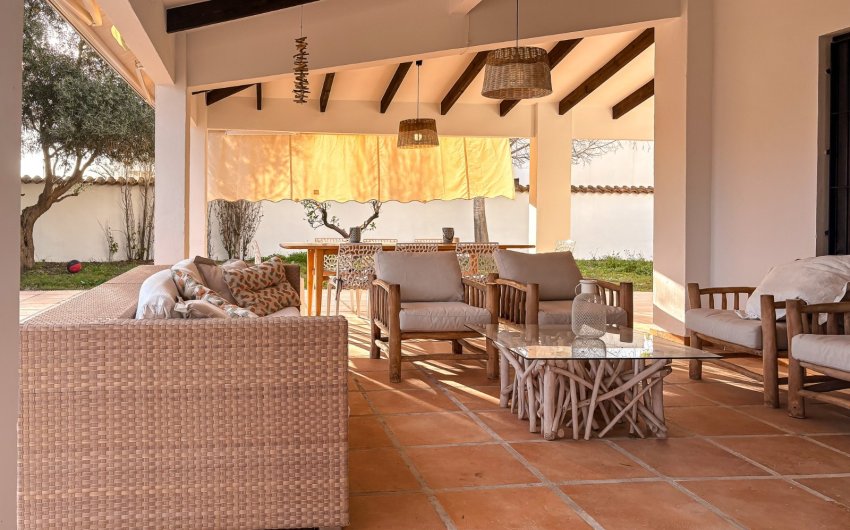 Resale - Villa -
Santa Pola - El Poble Llevanti