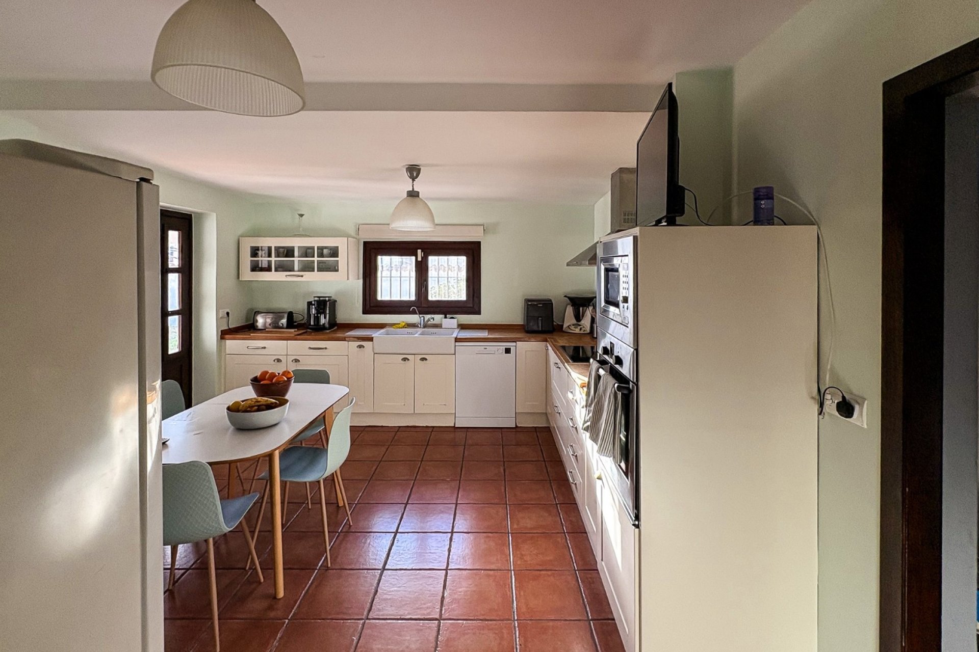 Resale - Villa -
Santa Pola - El Poble Llevanti