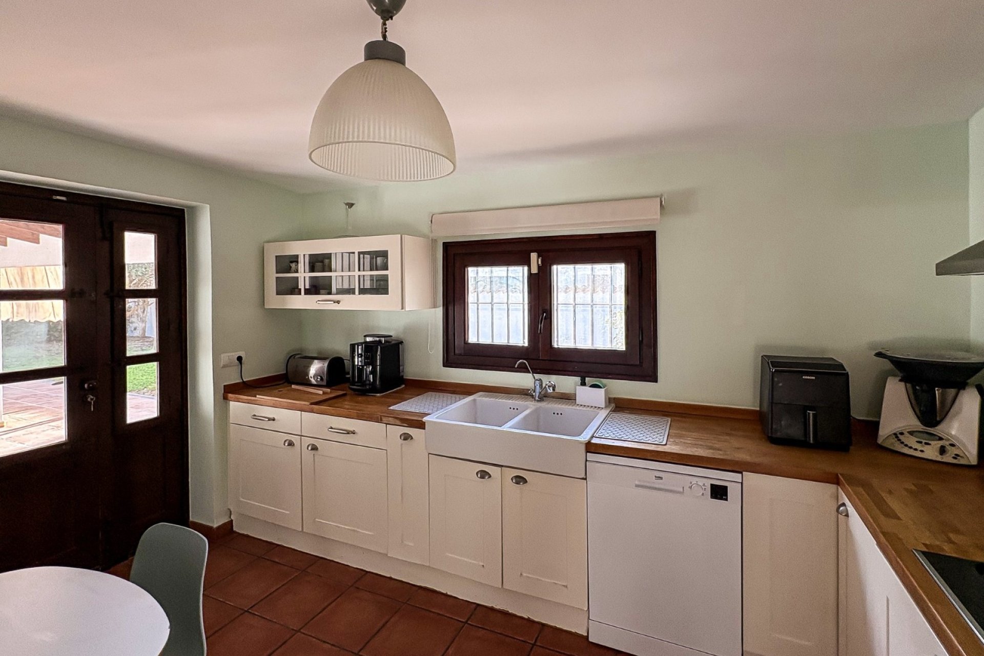 Resale - Villa -
Santa Pola - El Poble Llevanti