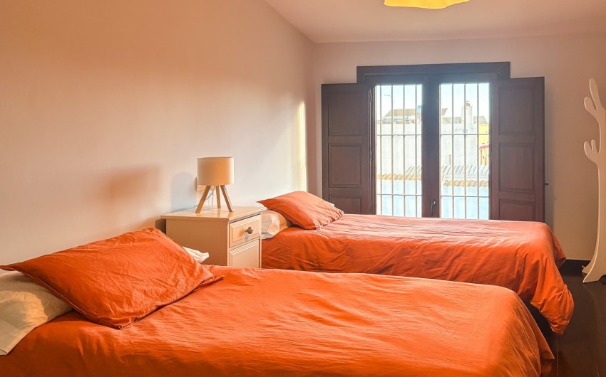 Resale - Villa -
Santa Pola - El Poble Llevanti