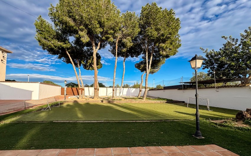 Resale - Villa -
Santa Pola - El Poble Llevanti
