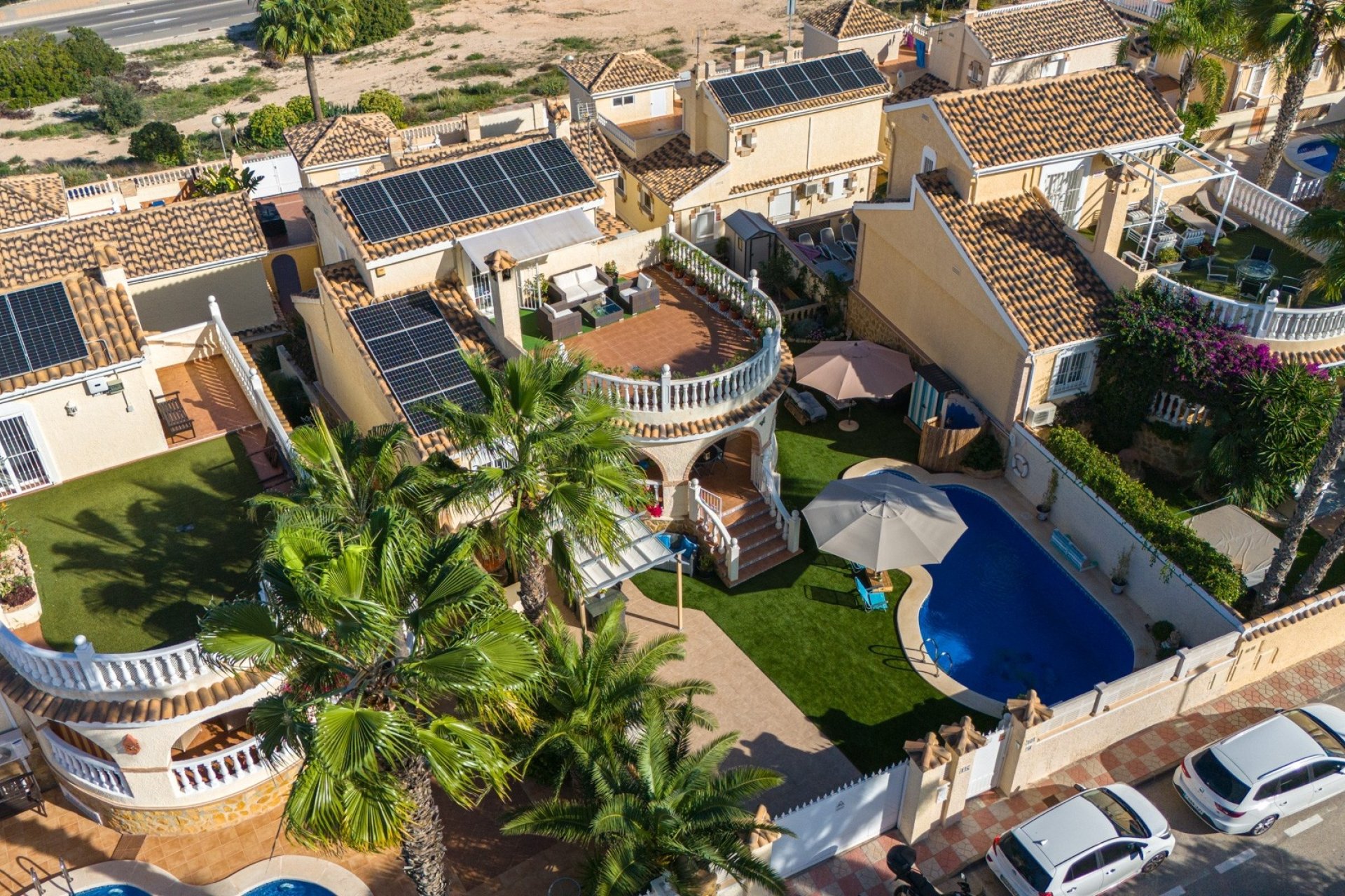 Resale - Villa -
Santa Pola - Gran Alacant