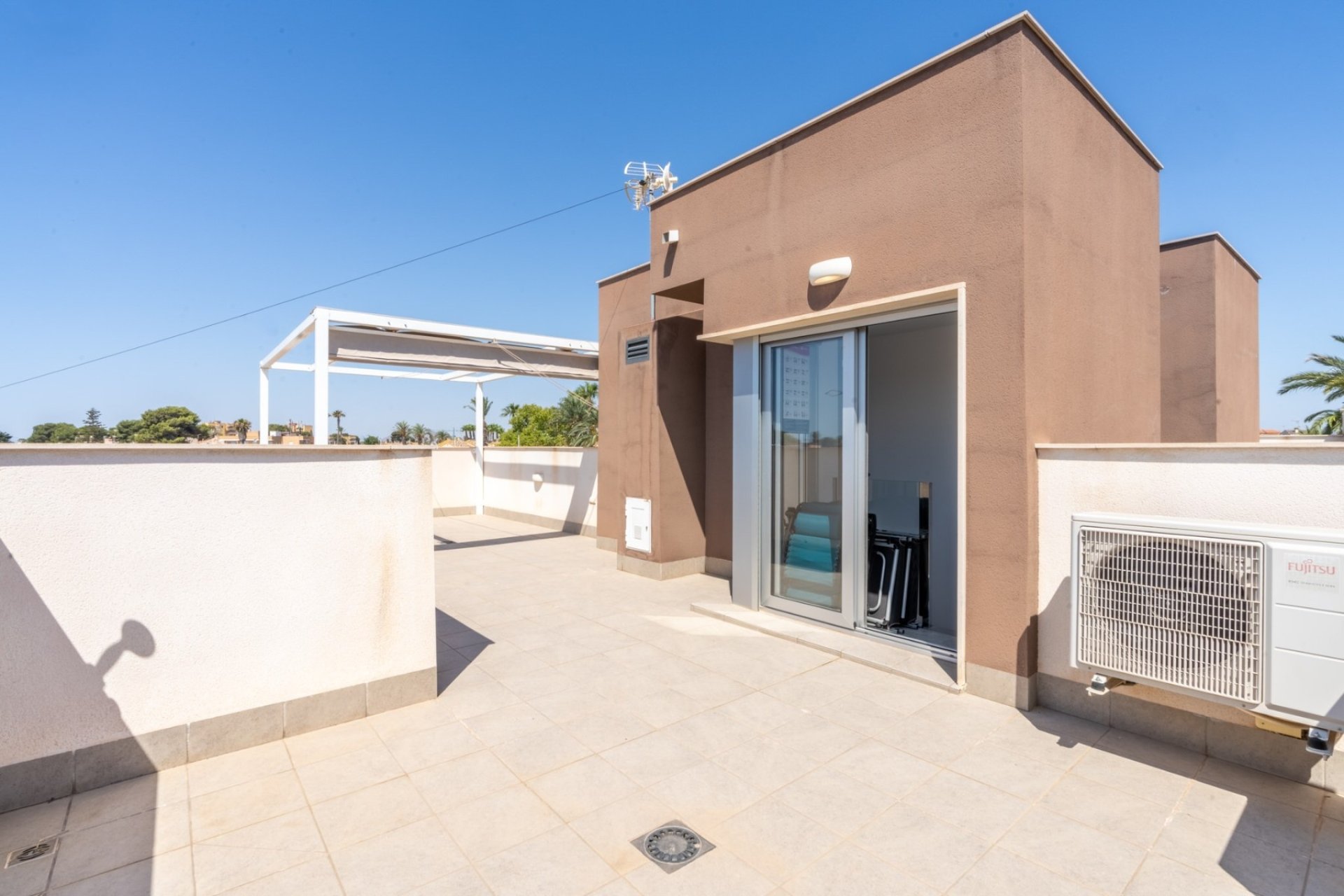Resale - Villa -
Santiago de la Ribera - Zona de la playa