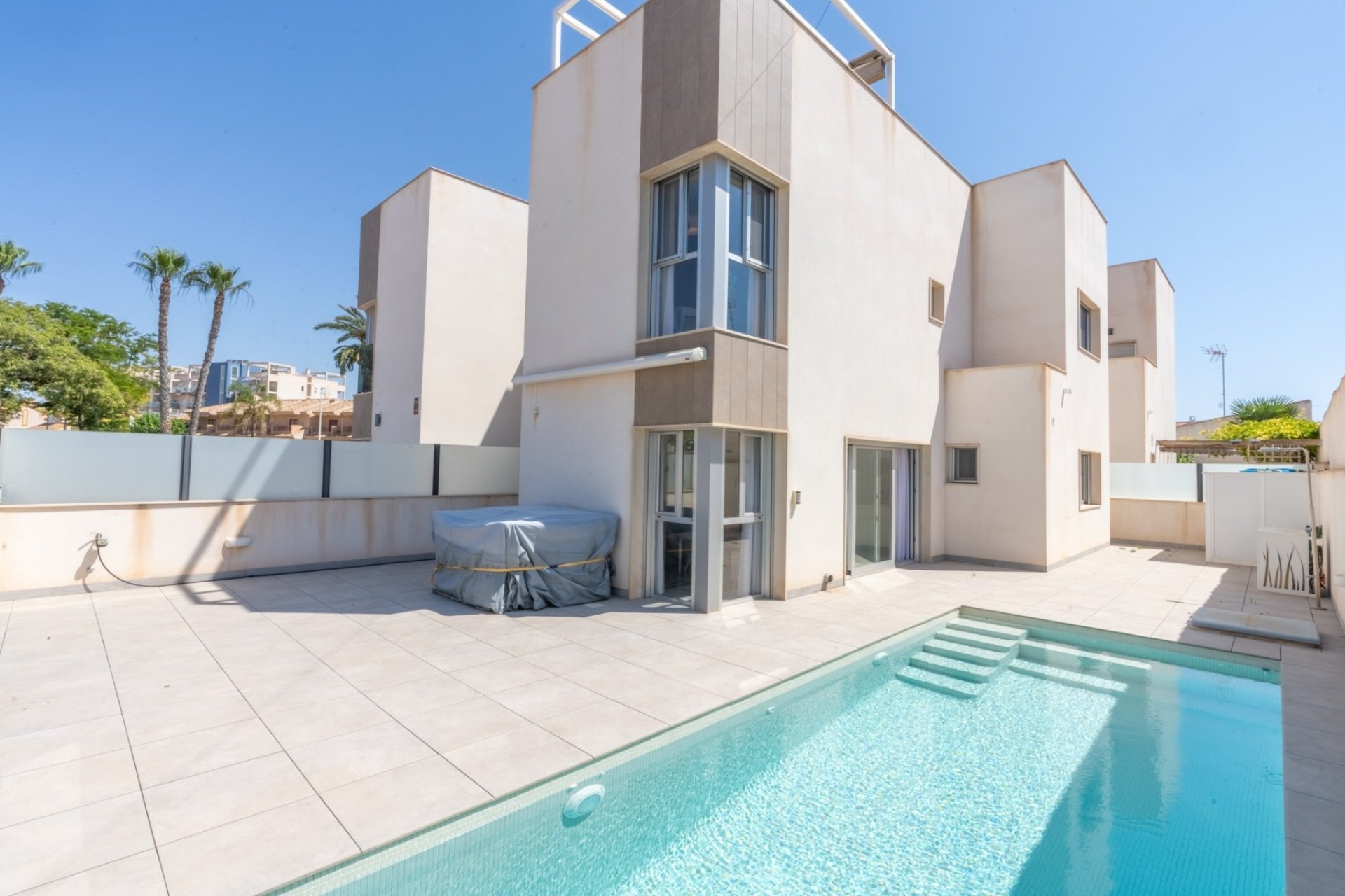 Resale - Villa -
Santiago de la Ribera - Zona de la playa