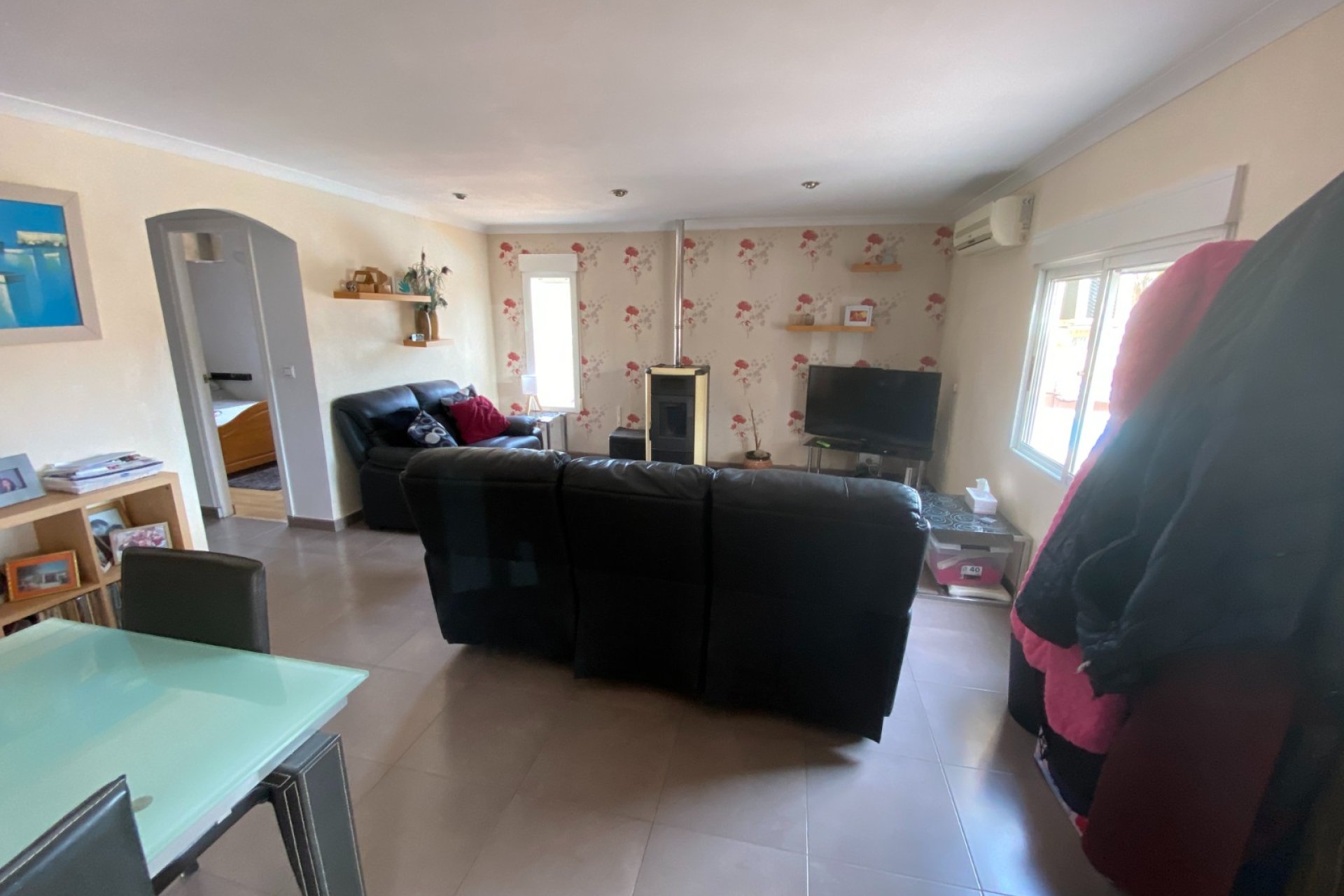 Resale - Villa -
Sax