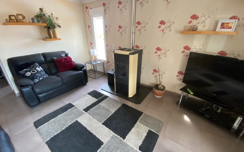 Resale - Villa -
Sax